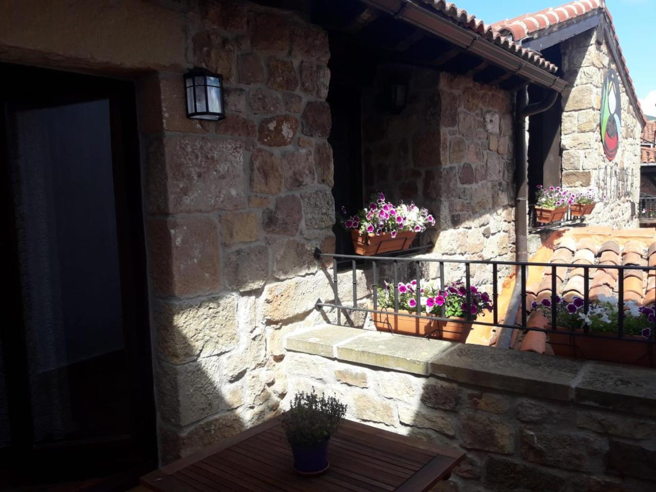 Posada Rural La Pinorra Vinuesa Eksteriør billede